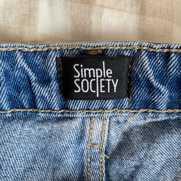 Patched Simple Society jean shorts! - Picture 3 of 4